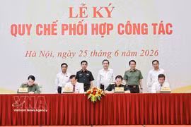 越南国会主席陈青敏出席国防、安全与外交联动机制签字仪式。图自越通社
