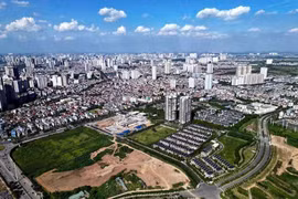 越南正逐步成为区域供应链中的新枢纽，随之带动了对工业地产、物流设施以及外籍专家住宅的强劲需求。图自越通社