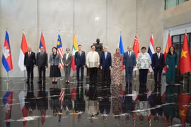 各国代表合影。图自越南外交部