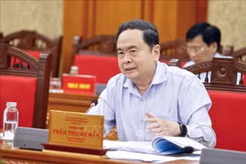 政府总理范明政在与山罗、清化、北宁、谅山等四省省委常务委员会代表进行工作座谈时发言。图自越通社