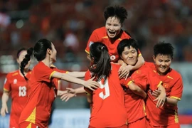2025年女子东南亚足球锦标赛（AFF女子杯）：越南以1比0战胜泰国，居A组榜首