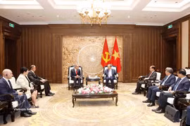 为美国高科技集团对越投资创造便利条件