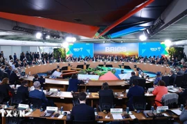 越南政府总理范明政出席2025年金砖国家领导人大范围会议。图自越通社