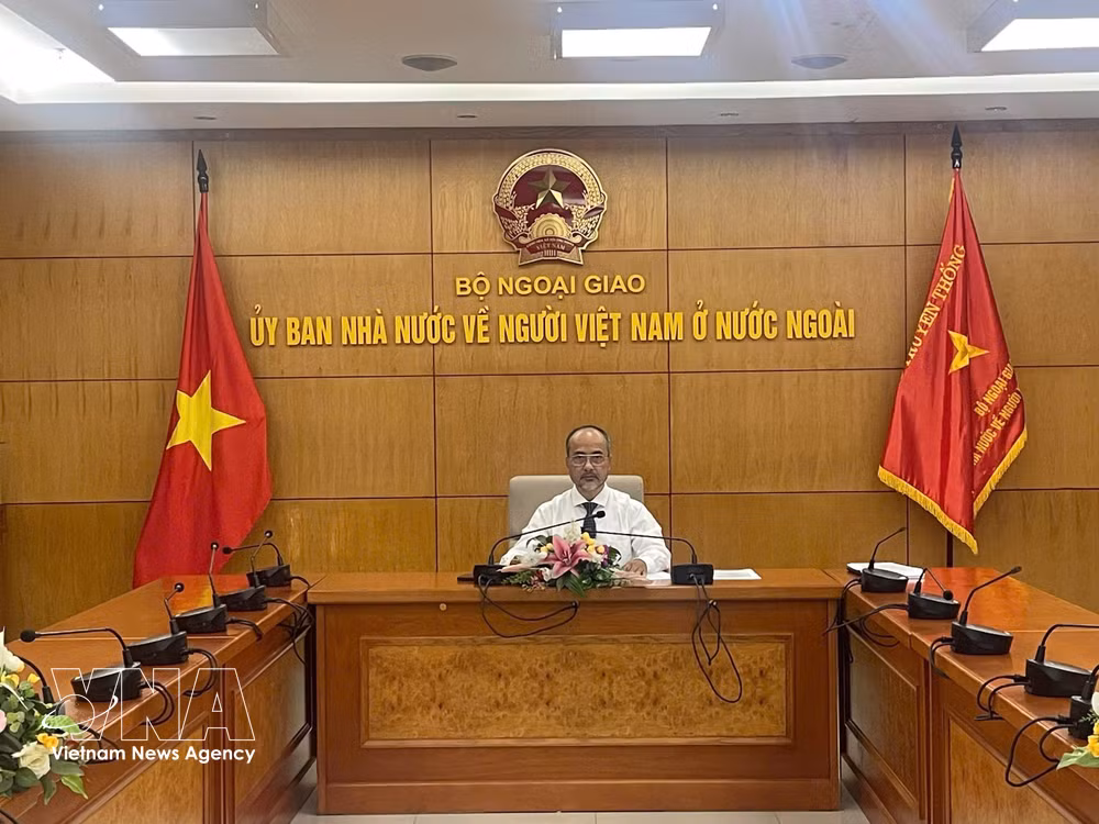 vnanet-khai-mac-lop-tap-huan-giao-vien-day-tieng-viet-cho-tre-em-viet-nam-o-nuoc-ngoai-8173971.jpg