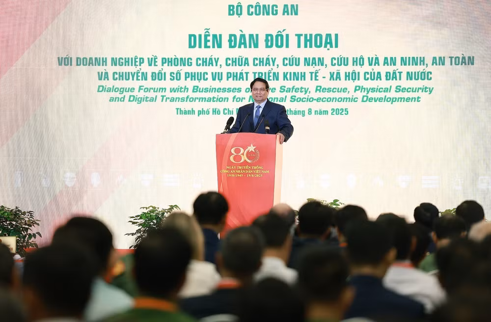 vna-potal-thu-tuong-du-dien-dan-doi-thoai-voi-doanh-nghiep-ve-phong-chay-va-cuu-nan-cuu-ho-8209819.jpg