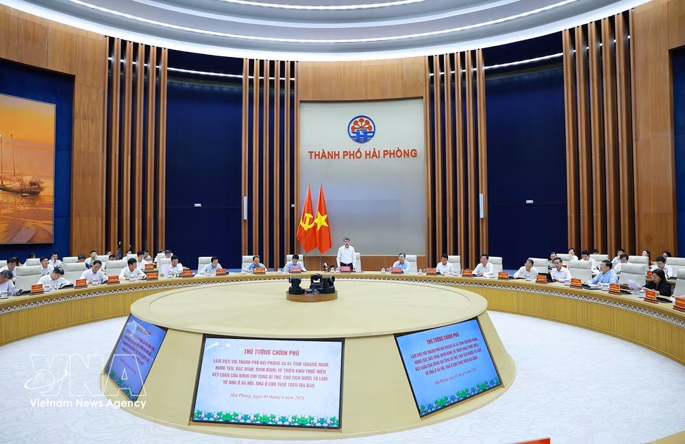 vnanet-thu-tuong-lam-viec-voi-lanh-dao-tp-hai-phong.jpg