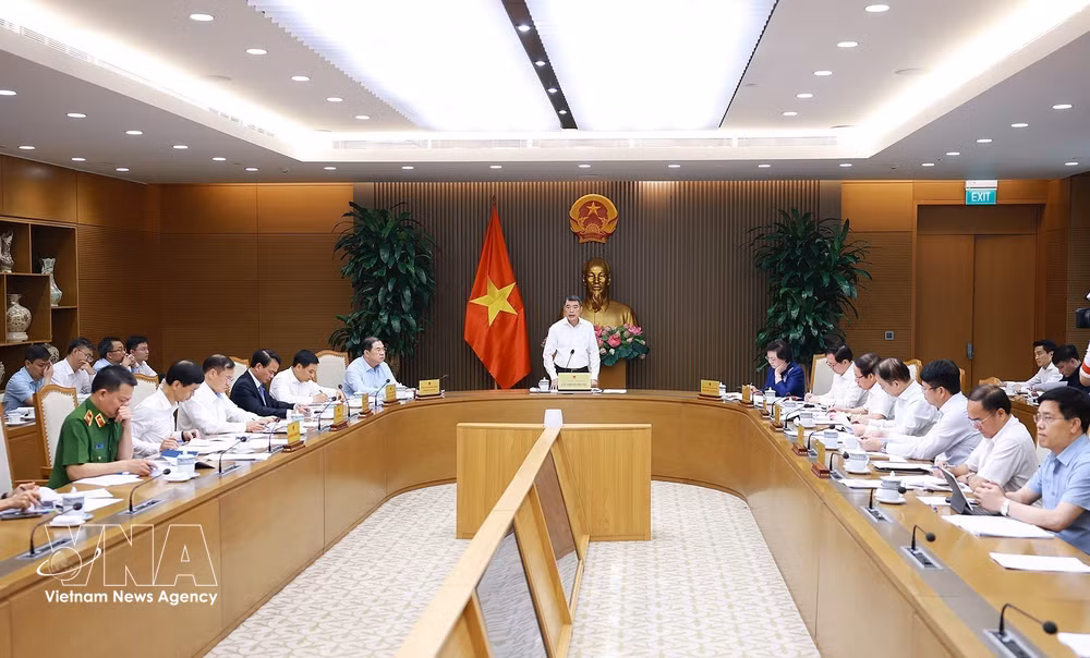 vnanet-thu-tuong-chu-tri-cuoc-hop-ve-cat-giam-thu-tuc-hanh-chinh-8698534.jpg