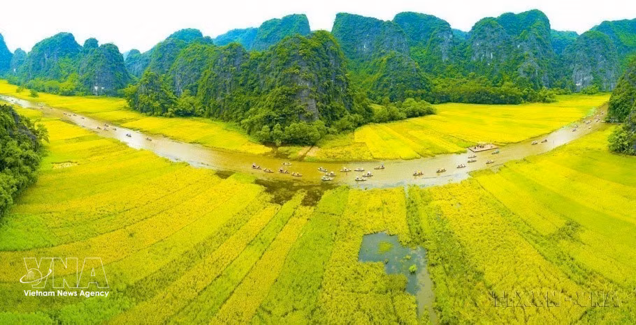 vnanet-10-nam-quan-the-danh-thang-trang-an-duoc-unesco-ghi-danh-la-di-san-van-hoa-va-thien-nhien-the-gioi-7337230.jpg
