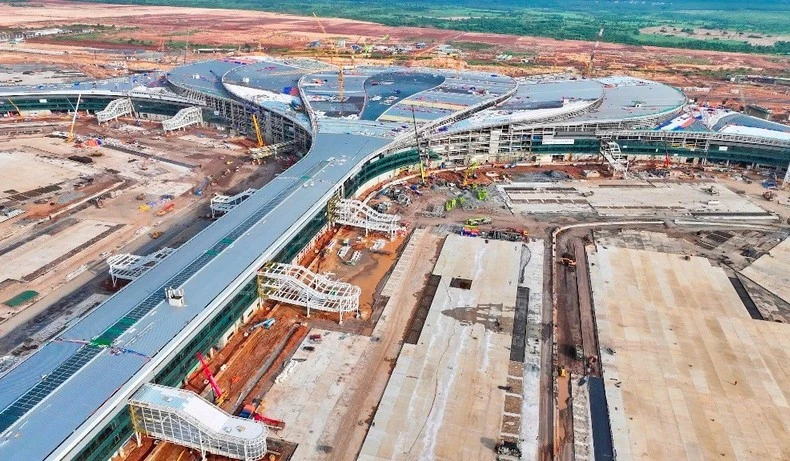 预计在2026年初，隆城国际机场超级项目一期工程投入运营。图自越通社