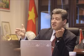 俄罗斯圣彼得堡国立大学胡志明学院院长弗拉基米尔·科洛托夫教授 图自越通社