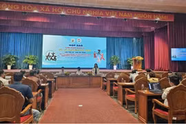 新闻发布会场景 图自越通社