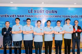 由6名学生组成的2026年国际数学奥林匹克竞赛（IMO）代表队共夺得2枚金牌、3枚银牌和1枚铜牌。图：越通社发。