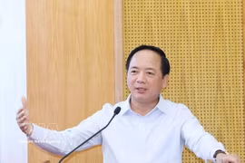 越共中央政治局委员、中央书记处书记、中央宣教与民运部部长郑文决在会议上发表讲话 图自越通社 