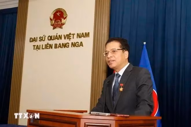 dang-minh-khoi-1285.webp
