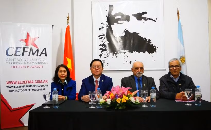 vna-potal-hoi-thao-chu-tich-ho-chi-minh-va-quan-he-viet-nam-my-latinh-tai-argentina-7552447-7728.jpg.webp