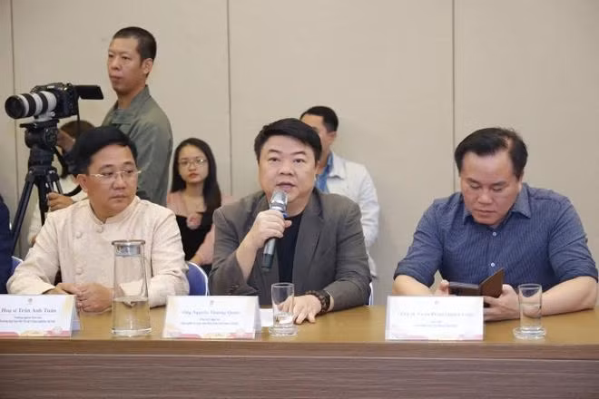 ngay-viet-nam-o-nuoc-ngoai-2024-2-1810.jpg.webp