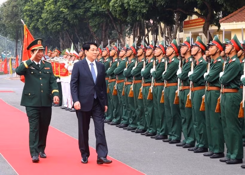 chu-tich-nuoc-luong-cuong-tham-quan-doan-12-7762737-4432.jpg.webp