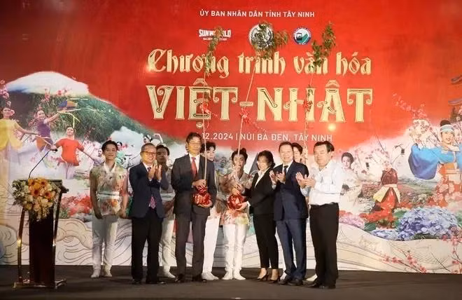 viet-nhat-2-5361jpg-1094.jpg.webp