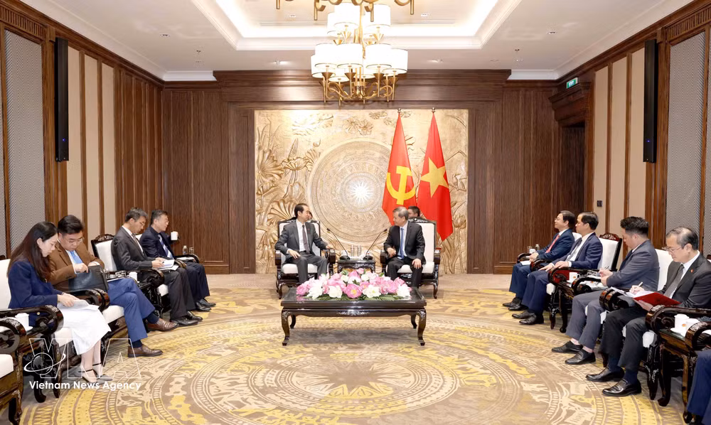 vnanet-potal-truong-ban-noi-chinh-trung-uong-le-minh-tri-tiep-dai-su-trung-quoc-tai-viet-nam-8857212.jpg