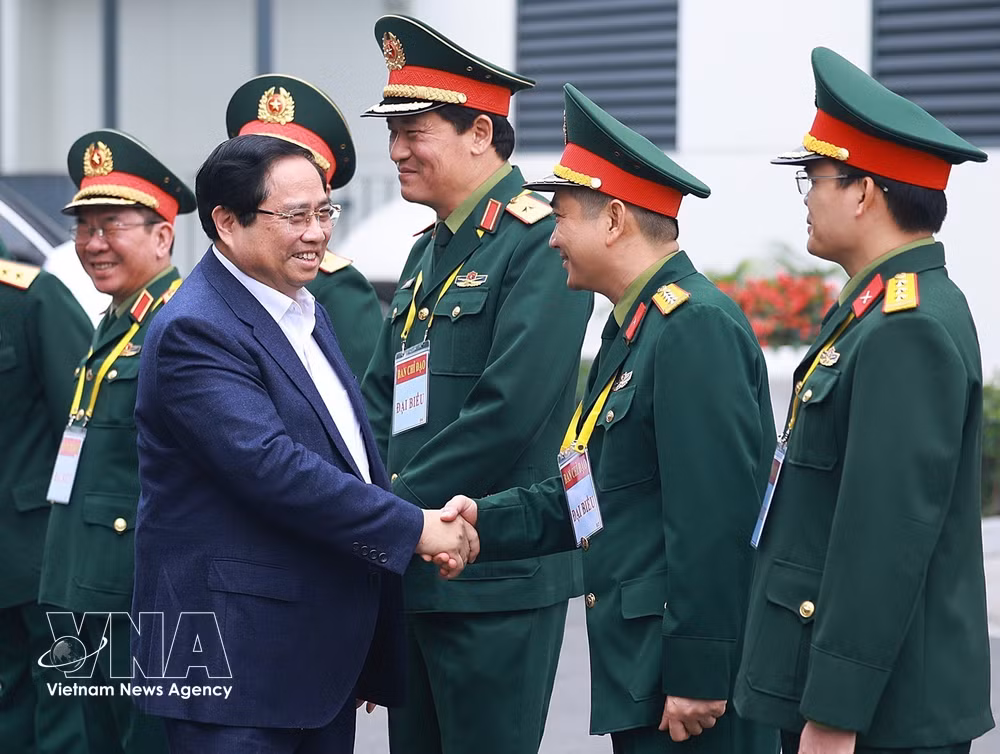 vnanet-potal-thu-tuong-lam-viec-voi-bo-quoc-phong-ve-phat-trien-cong-nghiep-quoc-phong-8635527.jpg