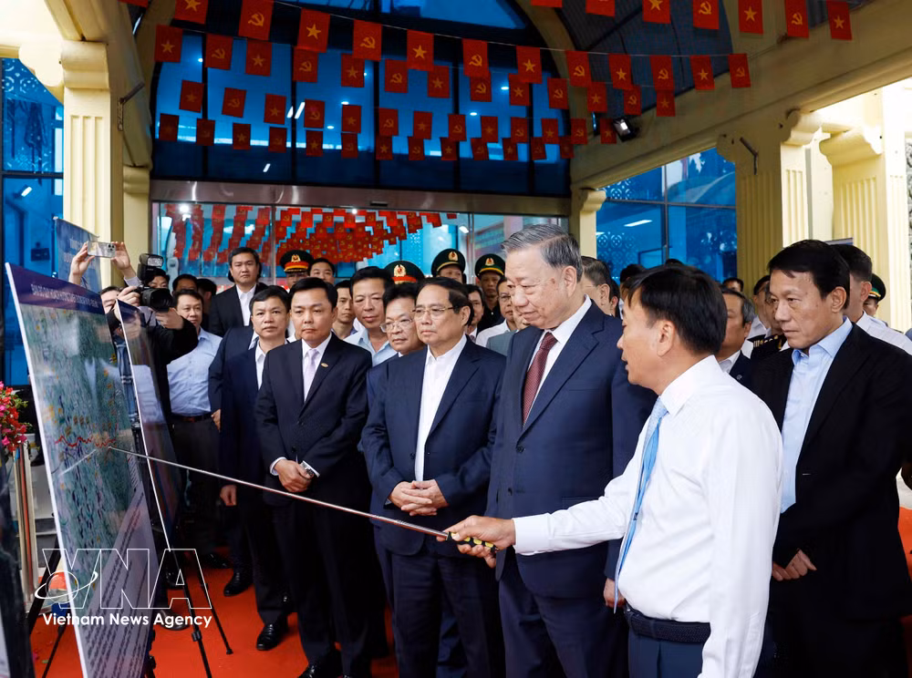 vnanet-potal-tong-bi-thu-lam-viec-ve-trien-khai-hop-tac-ket-noi-duong-sat-viet-nam-trung-quoc-8650697.jpg
