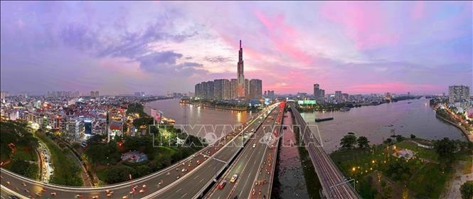 胡志明市—全国领先的经济、文化、旅游中心。图自越通社