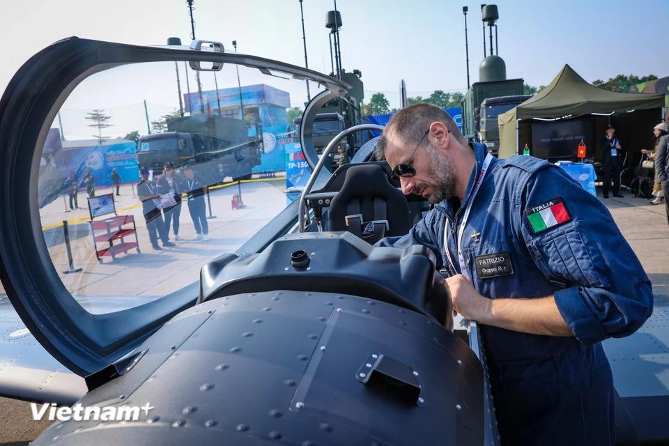 配备专业摄像机和雷达等额外的设备后，飞机可以执行边境巡逻或海岸监视任务。图自Vietnam+