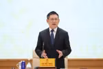 越南政府副总理胡德福主持会议。图自越通社