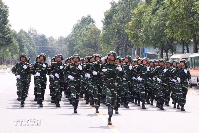 binh-duong-quan-doi-lao-va-campuchia-tap-luyen-chuan-bi-dieu-binh-1.jpg
