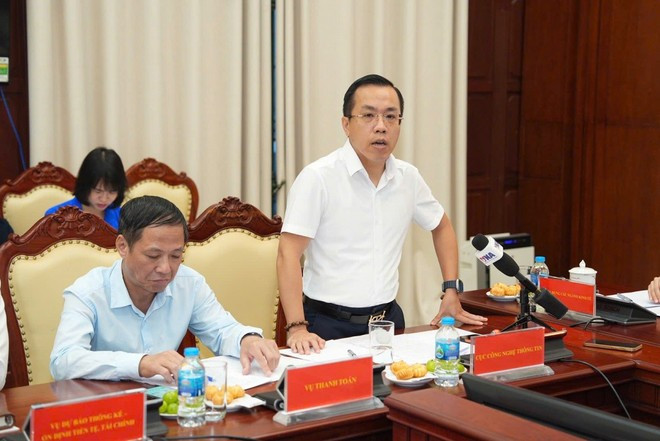 国家银行信息技术局局长黎黄正光发表讲话。图自Vietnam+ anhchinh-1759504069983-17595040704271893381643.jpg