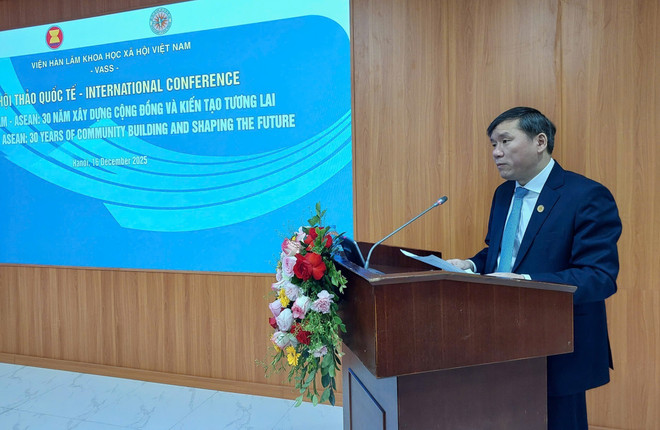 vna-potal-hoi-thao-viet-nam-asean-30-nam-xay-dung-cong-dong-va-kien-tao-tuong-lai-8474175.jpg
