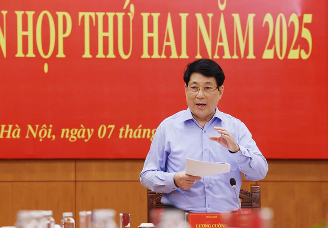 越共中央司法改革指导委员会在国家主席、指导委员会主任梁强发表讲话。图自越通社 vna-potal-ban-chi-dao-cai-cach-tu-phap-trung-uong-hop-phien-thu-hai-nam-2025-8135741.jpg