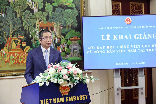 vna-potal-khai-giang-lop-hoc-tieng-viet-cho-kieu-bao-va-cong-dan-viet-nam-tai-trung-quoc-816746324-9-11-1.jpg