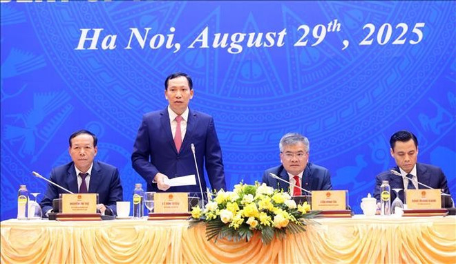 公安部副部长、上将黎文线发表讲话。图自越通社 le-van-tuyen.jpg