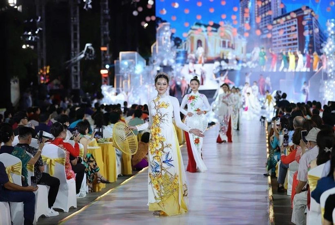 le-hoi-ao-dai.jpg