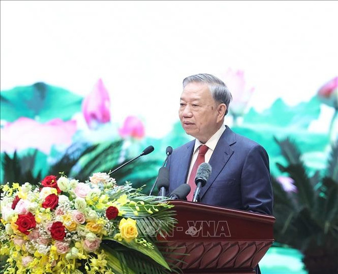 越共中央总书记苏林发表讲话。图自越通社 tbt2-180825.jpg