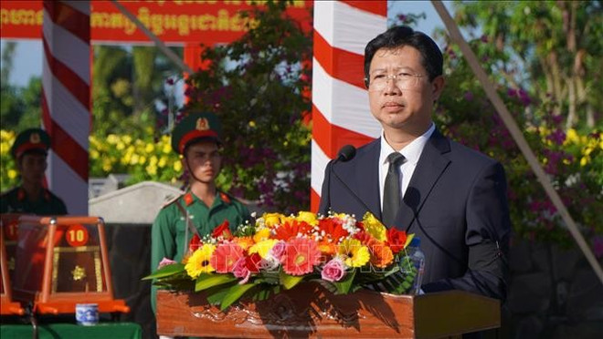 同塔省人民委员会副主席黄明俊发表讲话。图自越通社 dong-thap2-250725.jpg