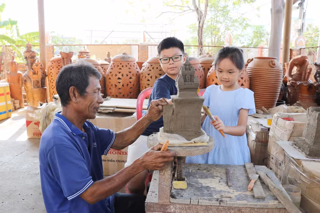 vna-potal-ninh-thuan-diem-den-hap-dan-du-khach-dip-le-304-15-va-cao-diem-he-2025-7992259.jpg