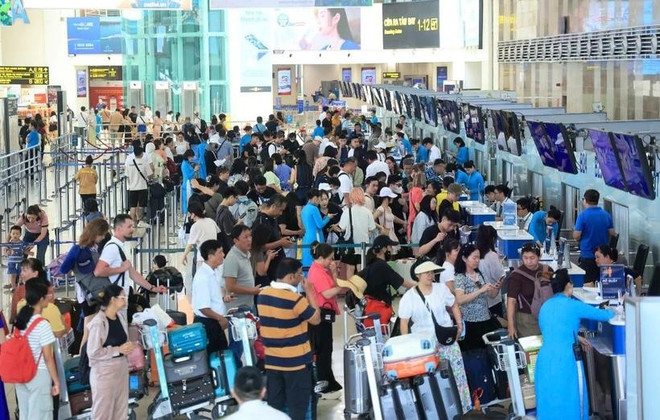 全国各机场飞机起降12610架次,同比增长19.45%。旅客吞吐量209.3万人次,货物吞吐量2.336万吨,分别同期增长25.83%和18.57%。图自越通社 khach-bay-0405.jpg