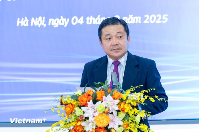 越南邮政电信集团总经理黄光廉发表讲话。图自Vietnam+ vnpt-14.jpg
