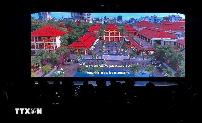 宝莱坞电影《爱在越南》(Love in Vietnam)中岘港市。图自越通社 canh-dep-cua-thanh-pho-da-nang-duoc-dua-vao-trong-phim-love-in-vietnam-ttxvn.jpg
