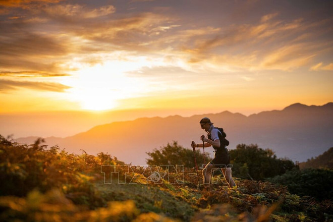 2025年越南山地马拉松赛(Vietnam Mountain Marathon,简称VMM)在老街省沙坝县举行。图自越通社 marathon-2.jpg