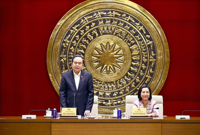 越南国会主席陈青敏发表讲话。图自越通社 vna-potal-chu-tich-quoc-hoi-tran-thanh-man-gap-mat-doan-dai-bieu-quoc-hoi-tinh-hau-giang-8062552.jpg