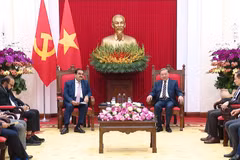 苏林总书记会见印度阿达尼集团董事长高塔姆·阿达尼 