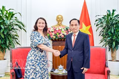 越南重视与乌拉圭的传统关系