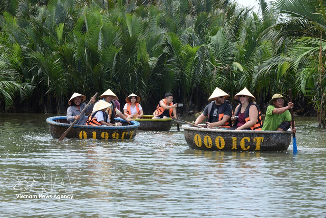 vnanet-potal-du-lich-da-nang-mo-ra-trien-vong-moi-8201137.jpg