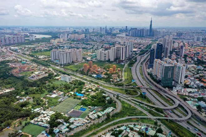 根据规划,到2050年,胡志明市将成为一座特别城市,包括一个中心城区和六个直属城市。 p2-anhchinh-8208-5037jpg-1.jpg