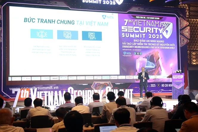 越南国家网络安全协会专家分享越南网络安全概况。图自越通社