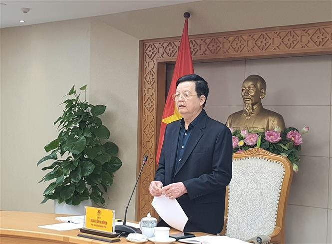 越南政府副总理、第七工作组组长梅文政主持会议。图自越通社