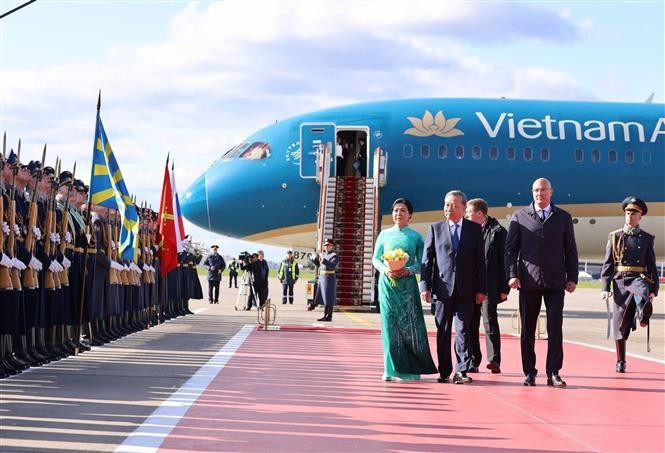 越共中央总书记开始对俄罗斯联邦进行正式访问。图自越通社